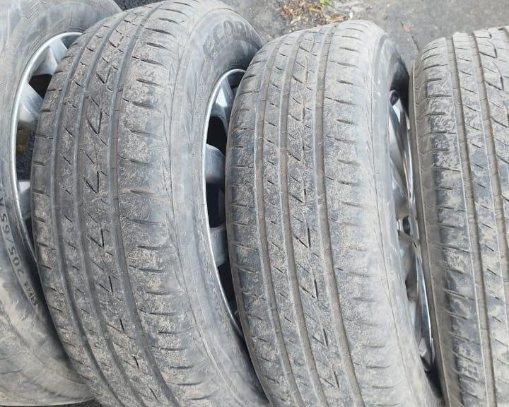 Шины комплект Bridgestone