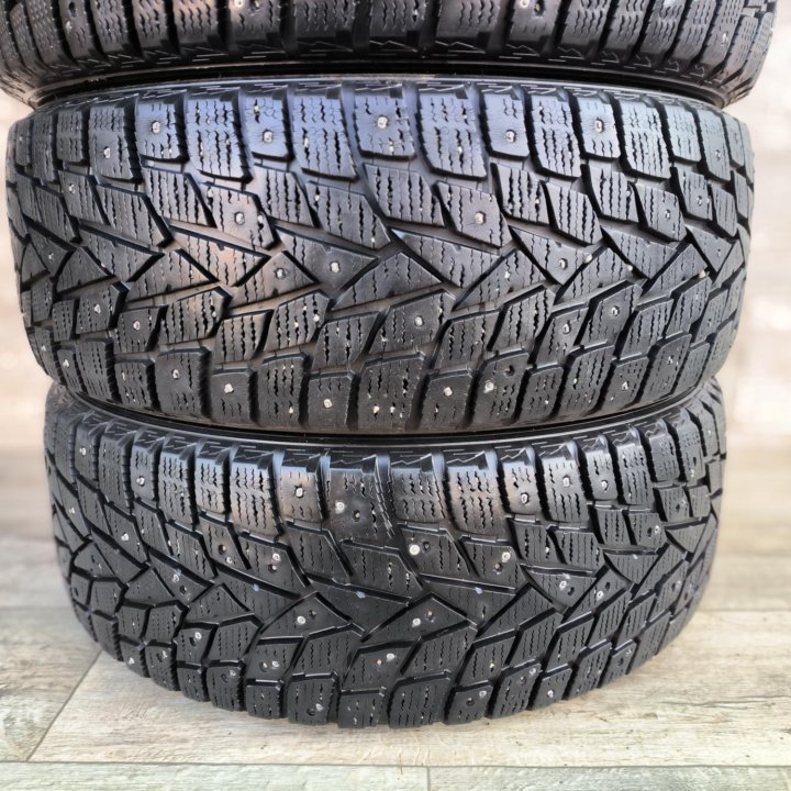 225/55/17, Dunlop Winter Ice 02, 4 шт