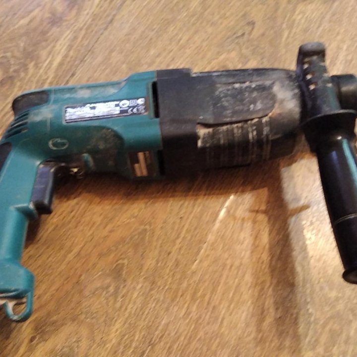 Перфоратор Makita HR 2450