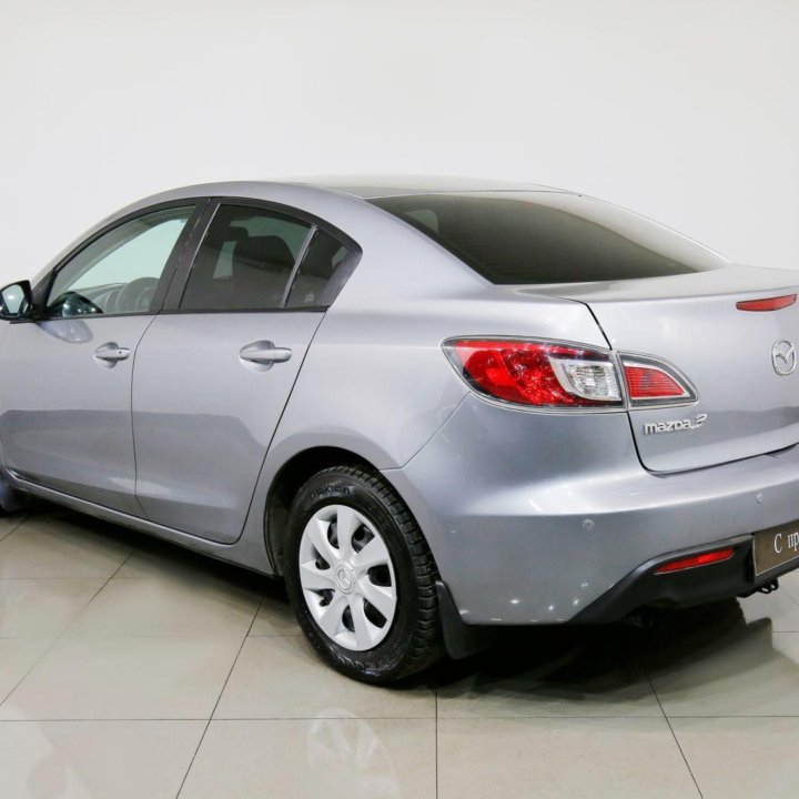 Mazda 3, 2011