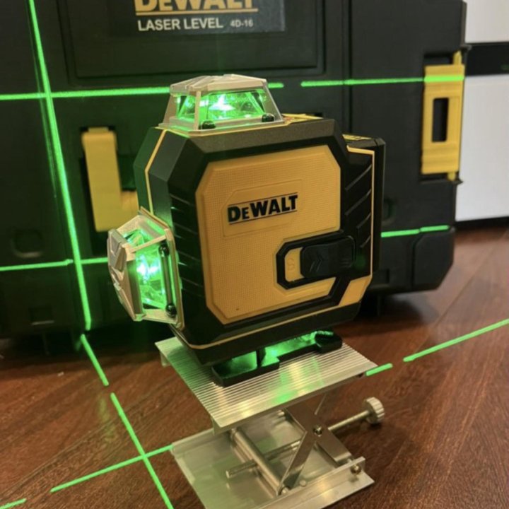 Лазерный уровень DeWalt 4D 16 лучей + штатив