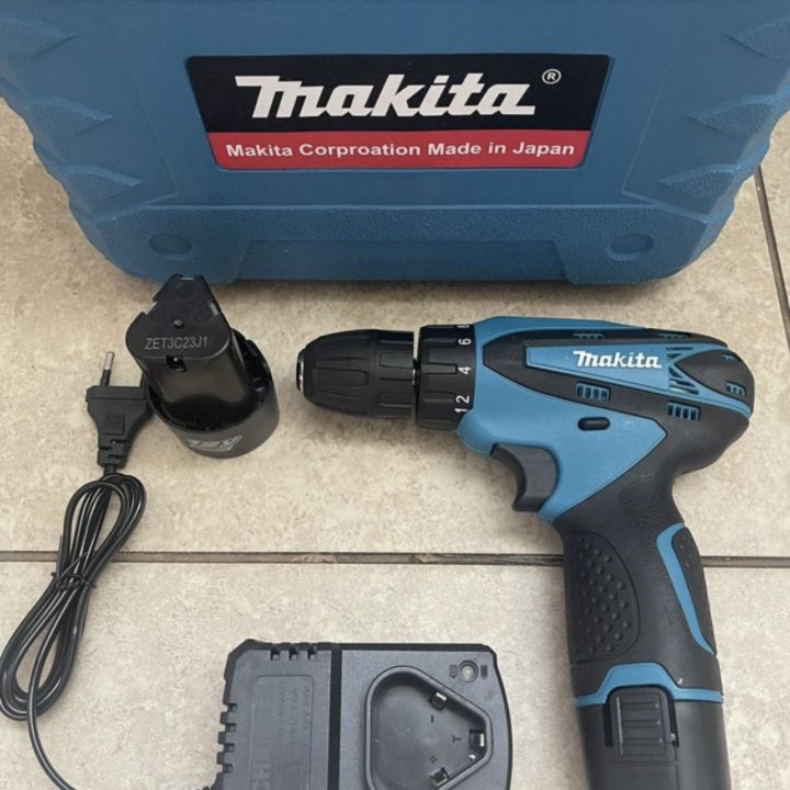 Шуруповерт Makita 12v с набором