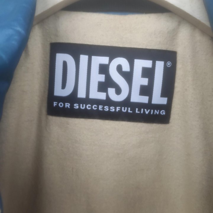 Кожаная куртка DIESEL