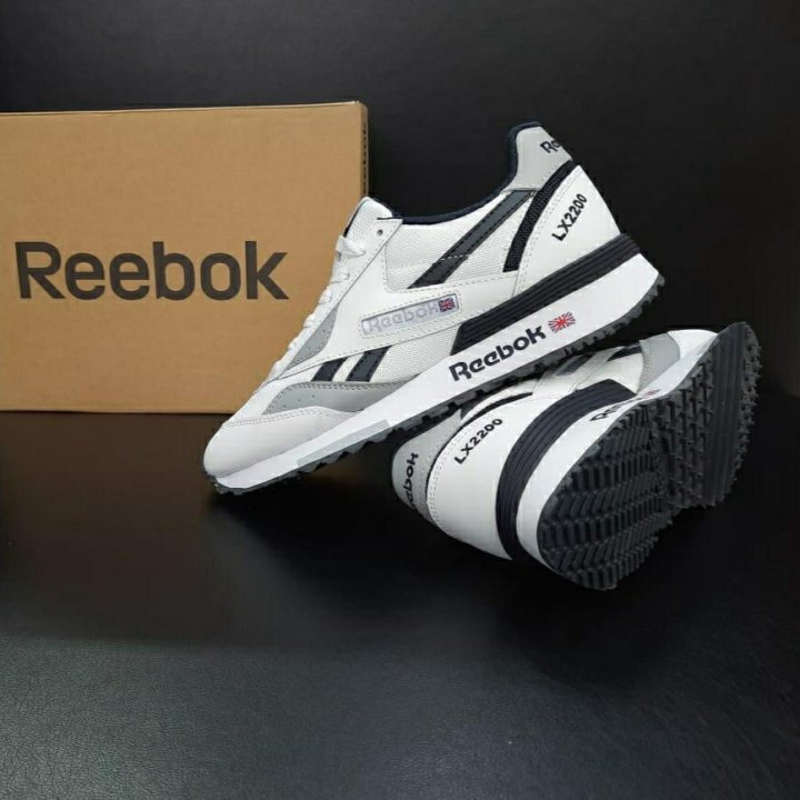 Кроссовки Reebok белые 40-46 артикул 3180 лето