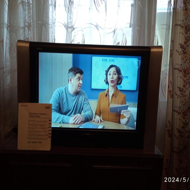 Телевизор Sony trinitron29