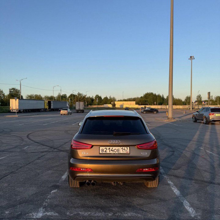 Audi Q3, 2011