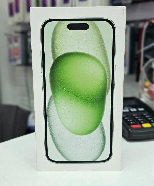 Смартфон Apple iPhone 15 128Gb Green