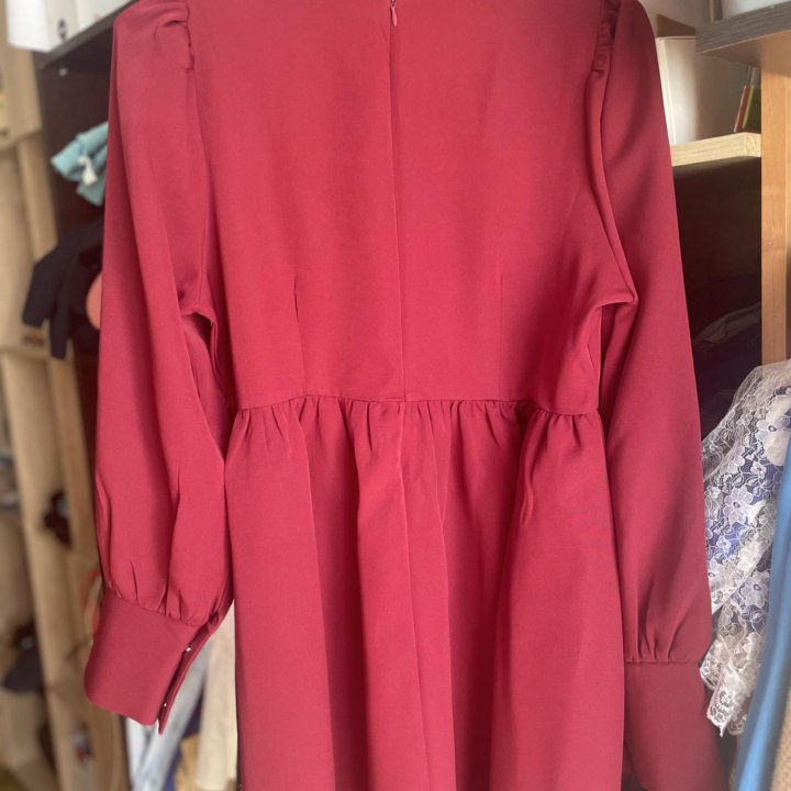 Женское платье