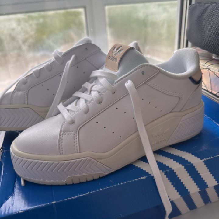 Кроссовки новые Adidas originals Court Tourino