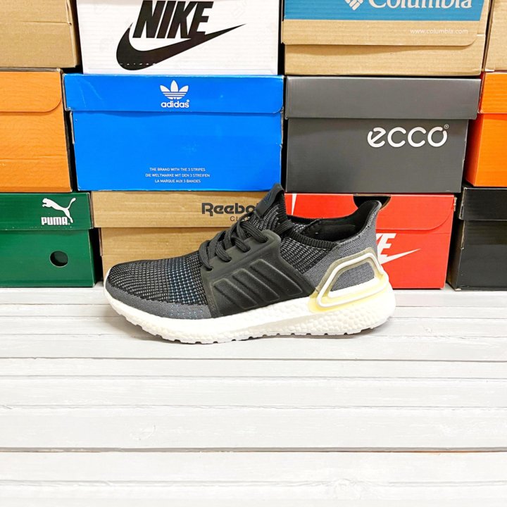 Летние кроссовки Adidas Boost