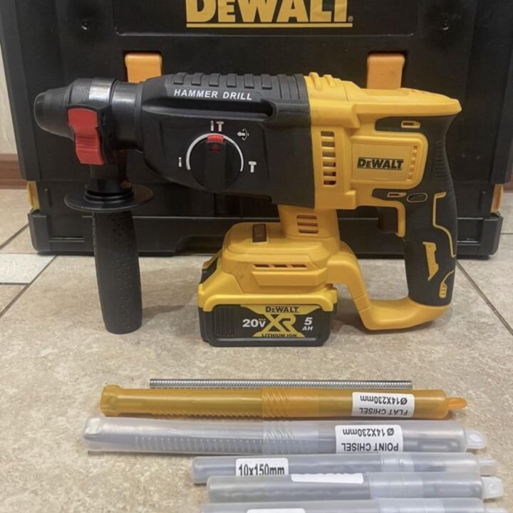 Набор 4в1 DeWalt Аккум УШМ +Шур+Перф+ Гайковерт