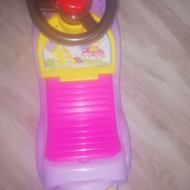 Машинка -толокар- каталка