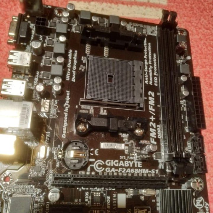 Новые. Материнская плата. Gigabyte GA-F2A68HM-S1