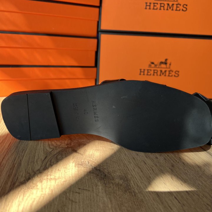 Шлепанцы Hermes