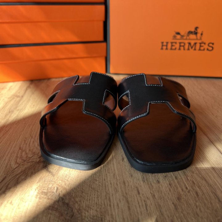 Шлепанцы Hermes