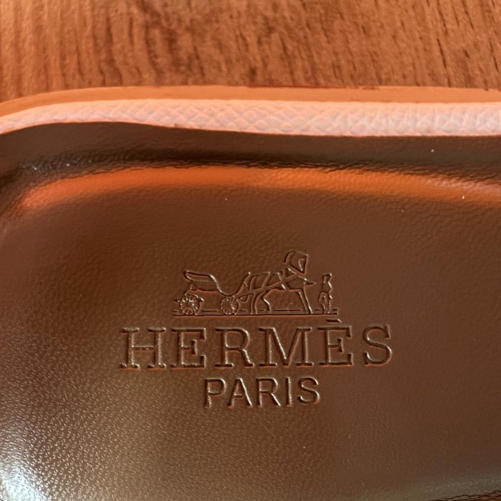 Шлепки Hermes