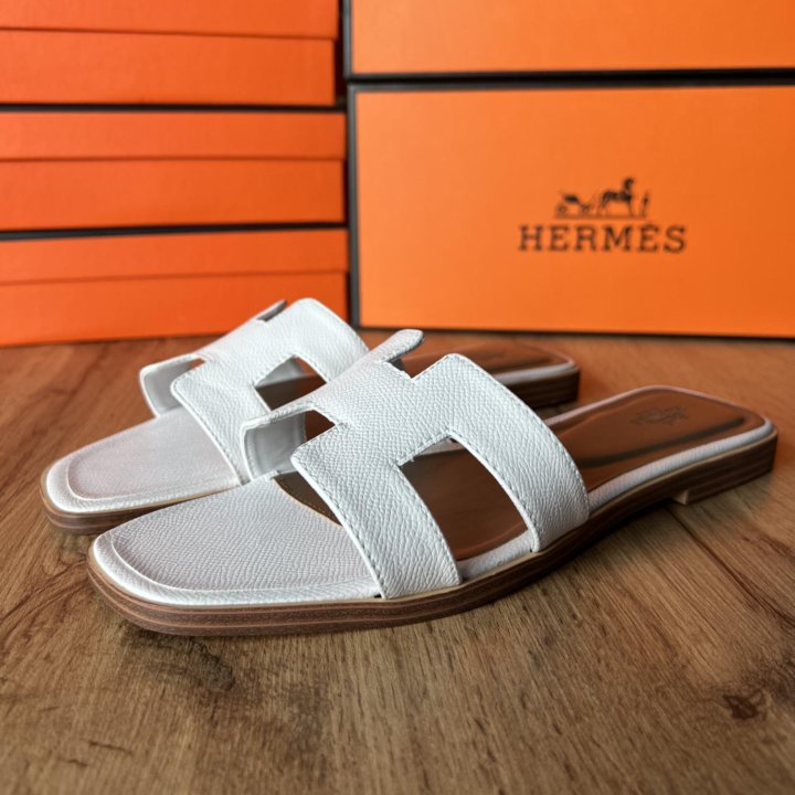 Шлепки Hermes