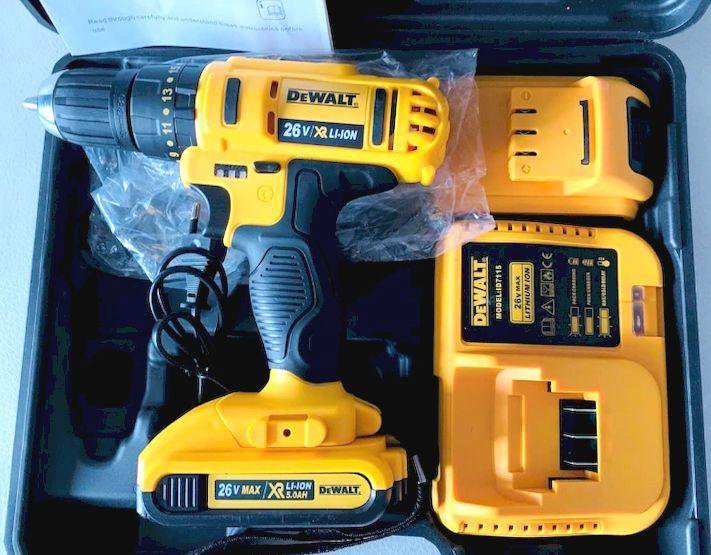 Шуруповерт Dewalt 26 вольт ударный