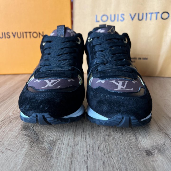 Кроссовки Louis Vuitton Run Away