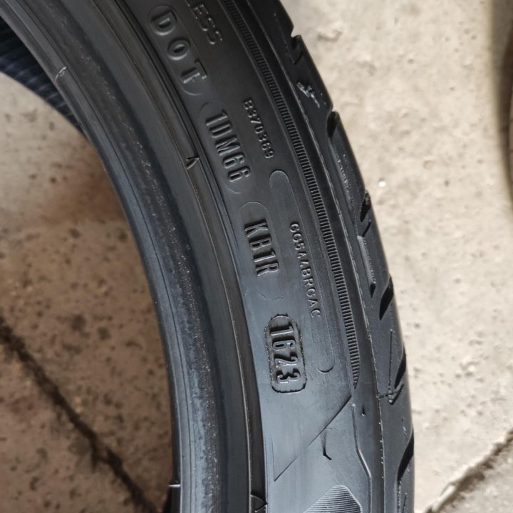 GOODYEAR 245/40 R19 лето 1шт