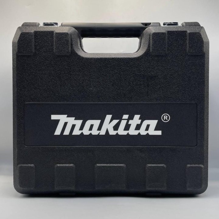 Шуруповерт makita26v с инструментами