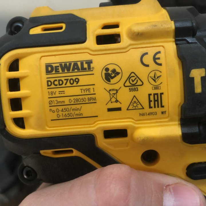 Шуруповерт DeWALT DCD709 оригинал