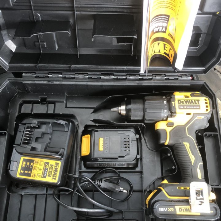 Шуруповерт DeWALT DCD709 оригинал