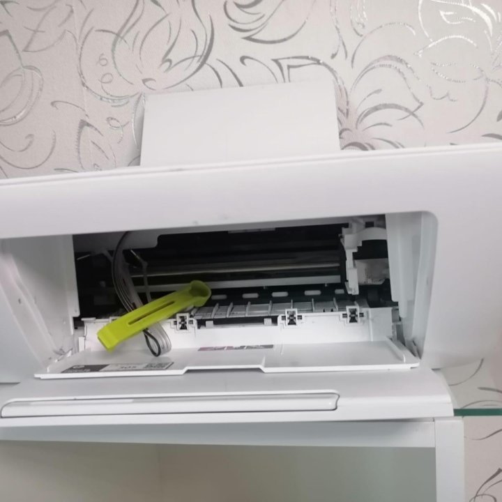 HP DeskJet 2320