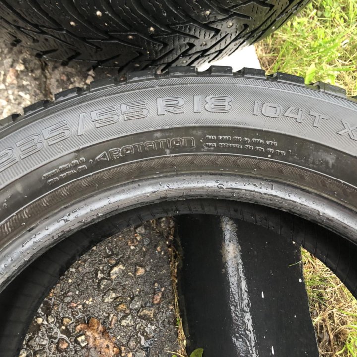 Продам Nokian Hakkapeliitta 8(235/55 R 18), зима