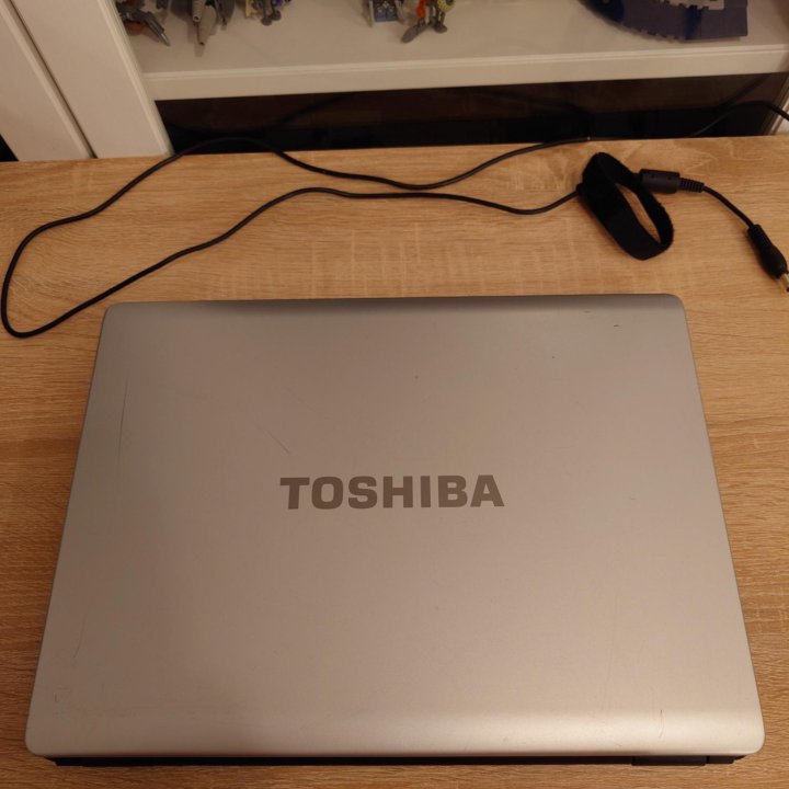 Ноутбук офисный Toshiba Satellite L300-11L