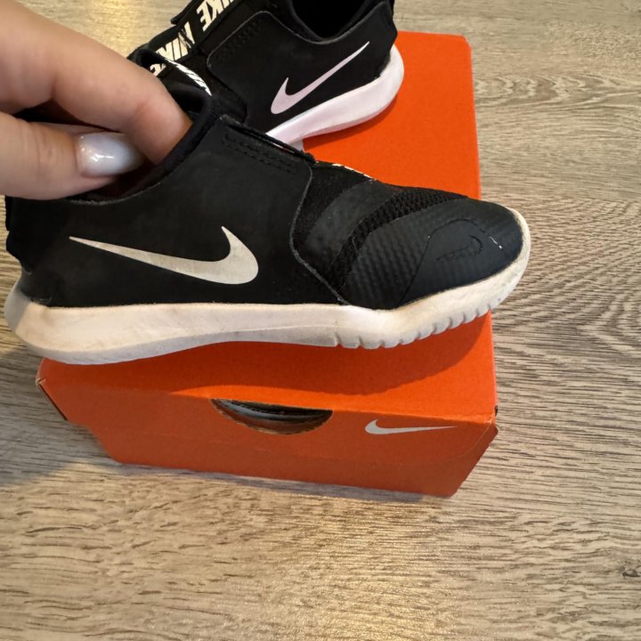 Кроссофки детские 24 размер Nike Flex Runner