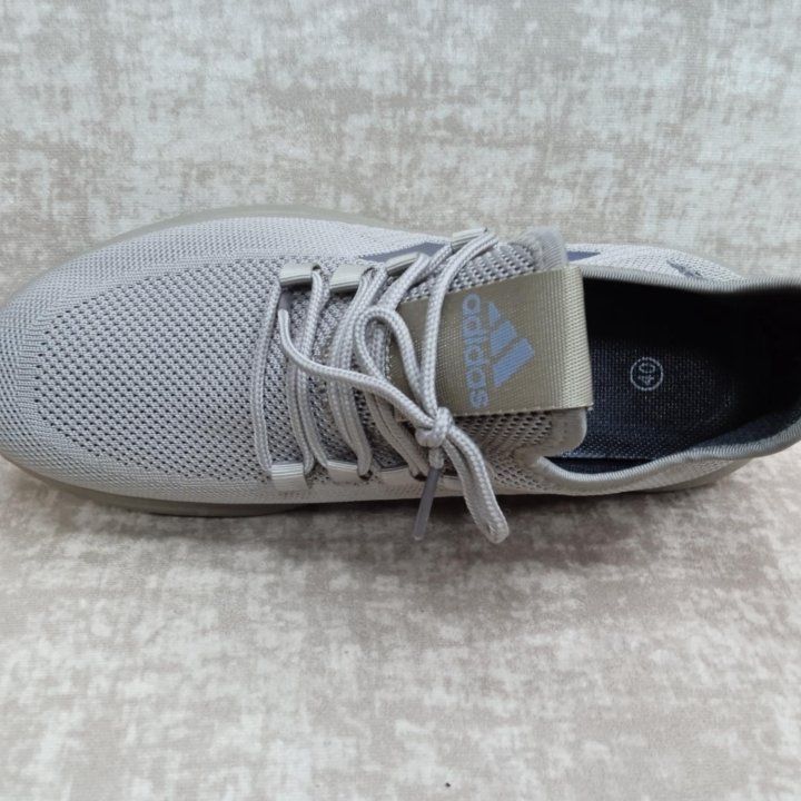 Летние Adidas р.40-45