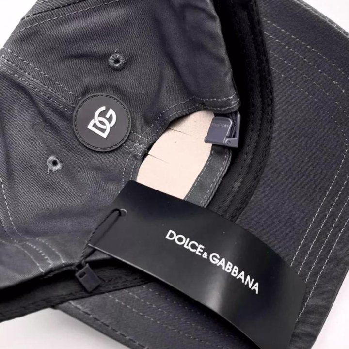 Бейсболка DOLCE & GABBANA.