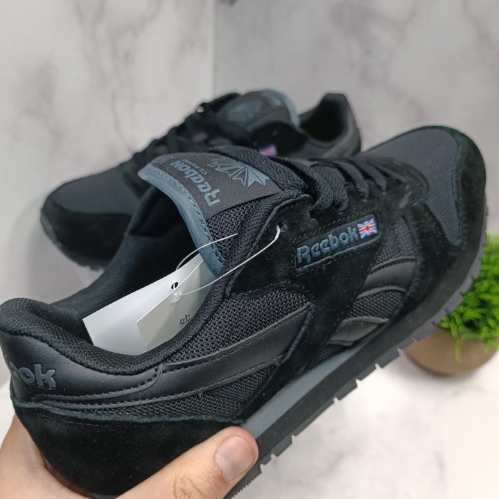 Кроссовки Reebok classic черные