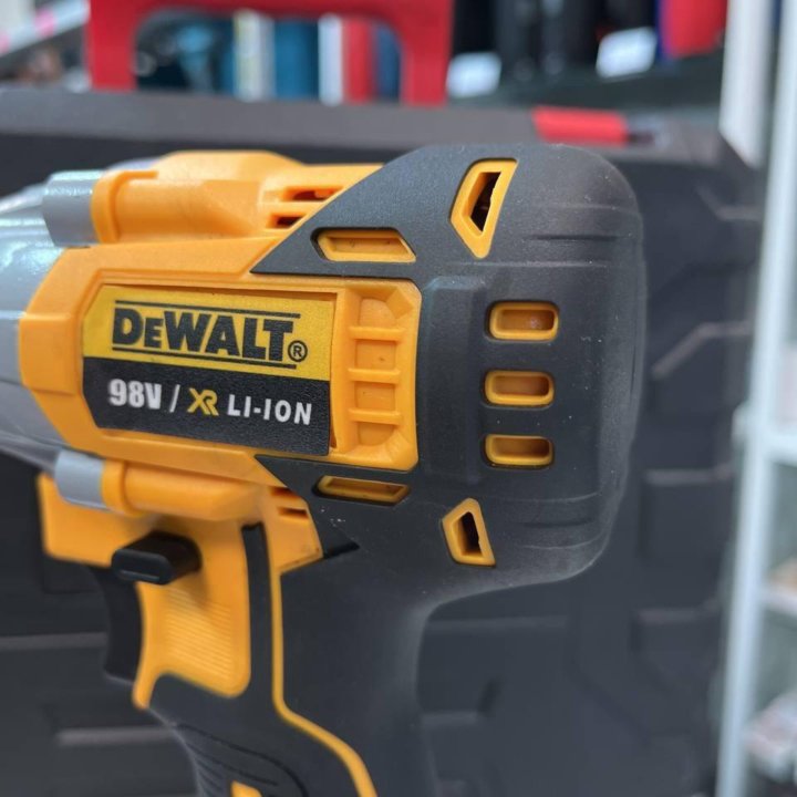 Гайковерт DeWalt 98 с набором