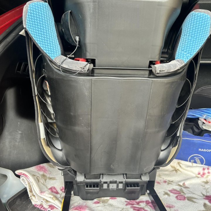 Автокресло Recaro Monza 15-36 кг с ISOFIX