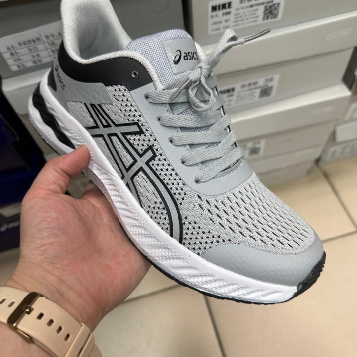 Мужские кроссовки ASICS