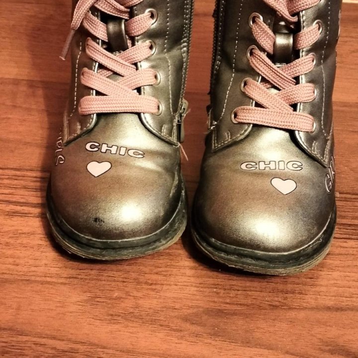 Кроссовки для девочки