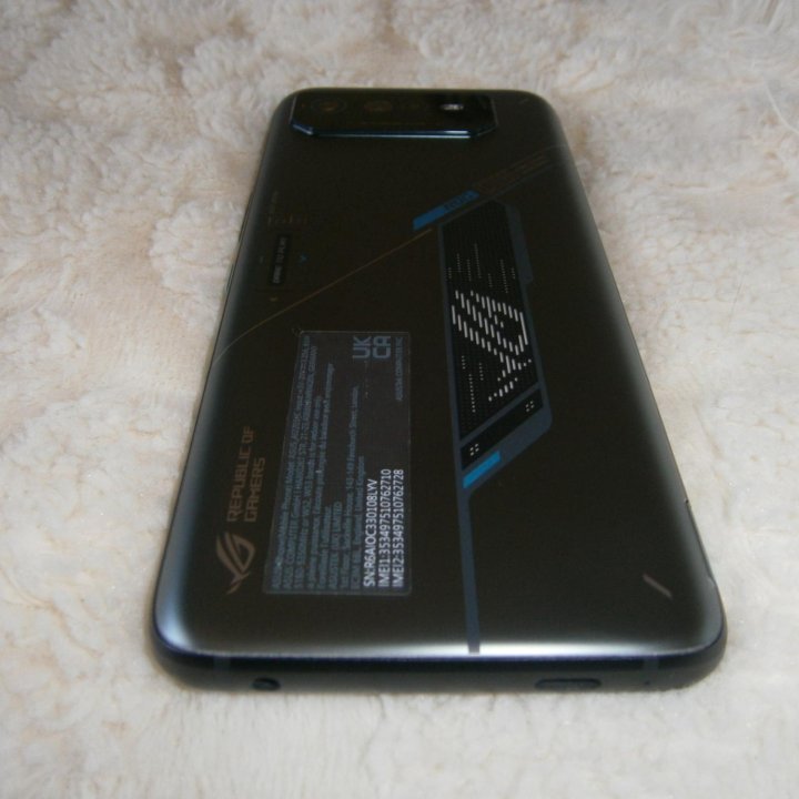 Asus rog fone 6D