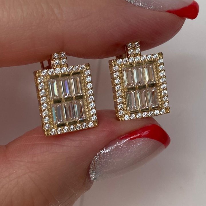 Золотые серьги