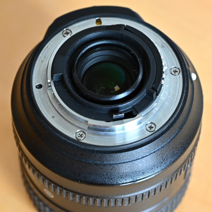 объектив Nikon AF-S Nikkor24-85mm f/3,5-4,5G ED VR