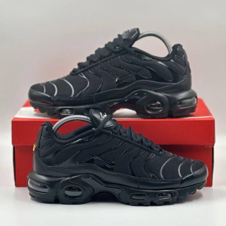 Кроссовки Nike Air Max Tn Plus