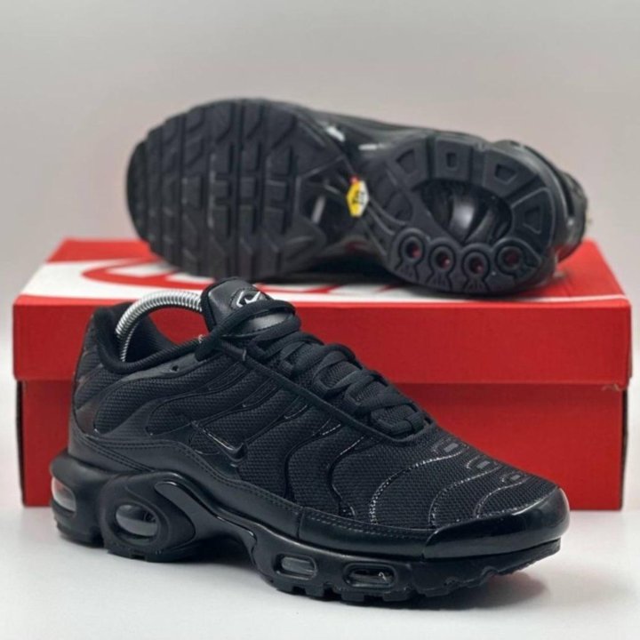 Кроссовки Nike Air Max Tn Plus