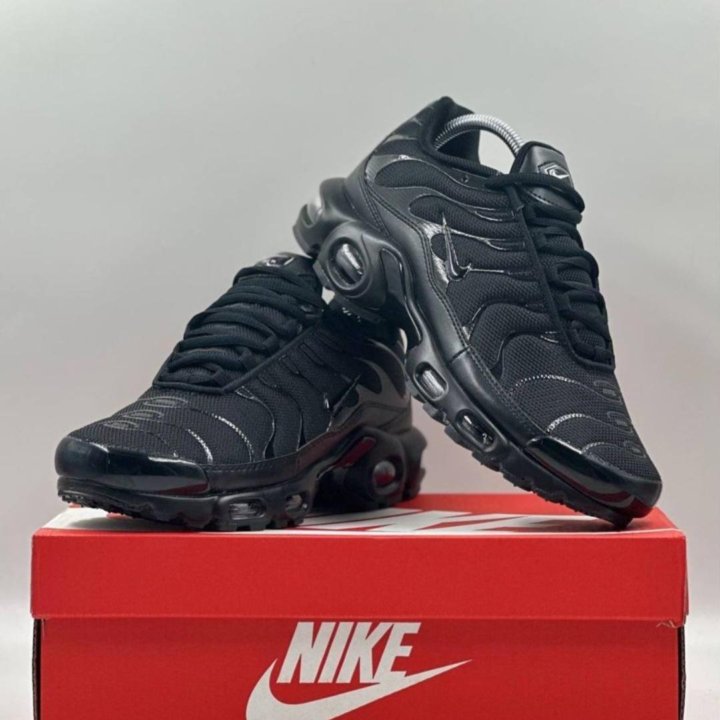 Кроссовки Nike Air Max Tn Plus