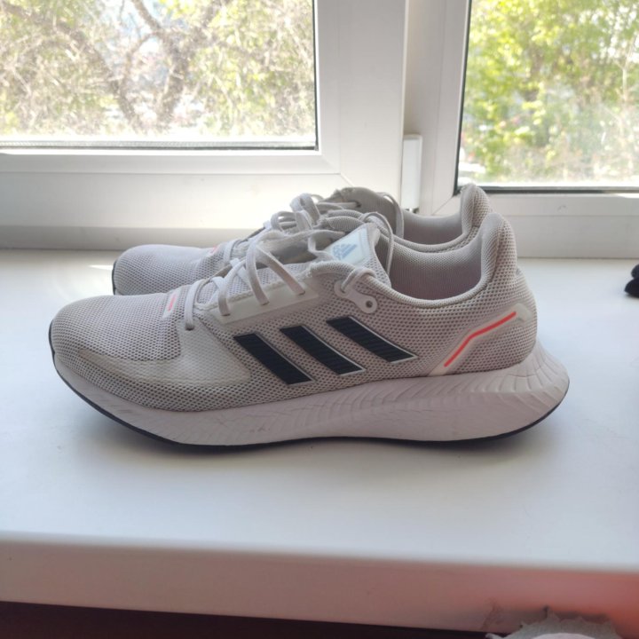 Кроссовки Adidas