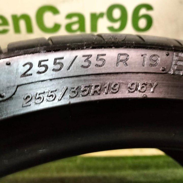 255/35 R19 Michelin Pilot Sport 4S 2 шт