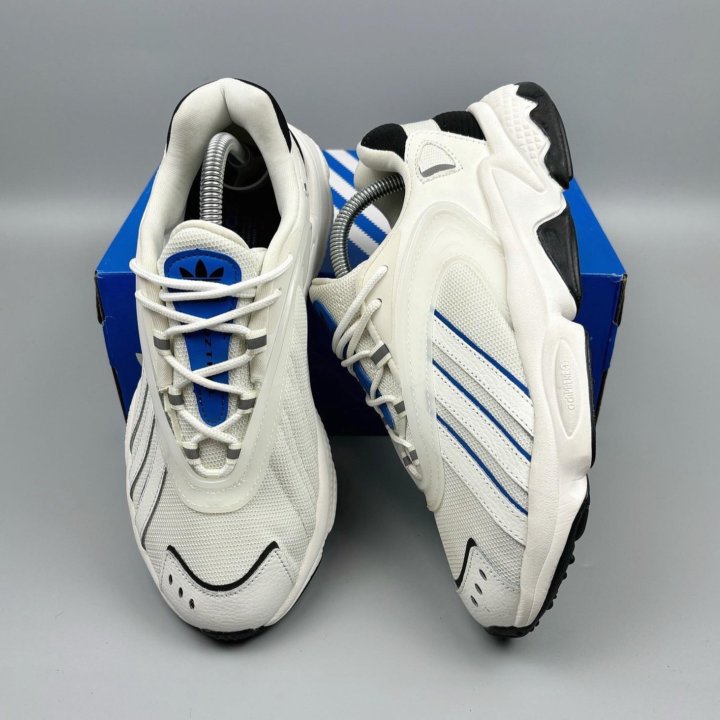 Кроссовки Adidas Oztral