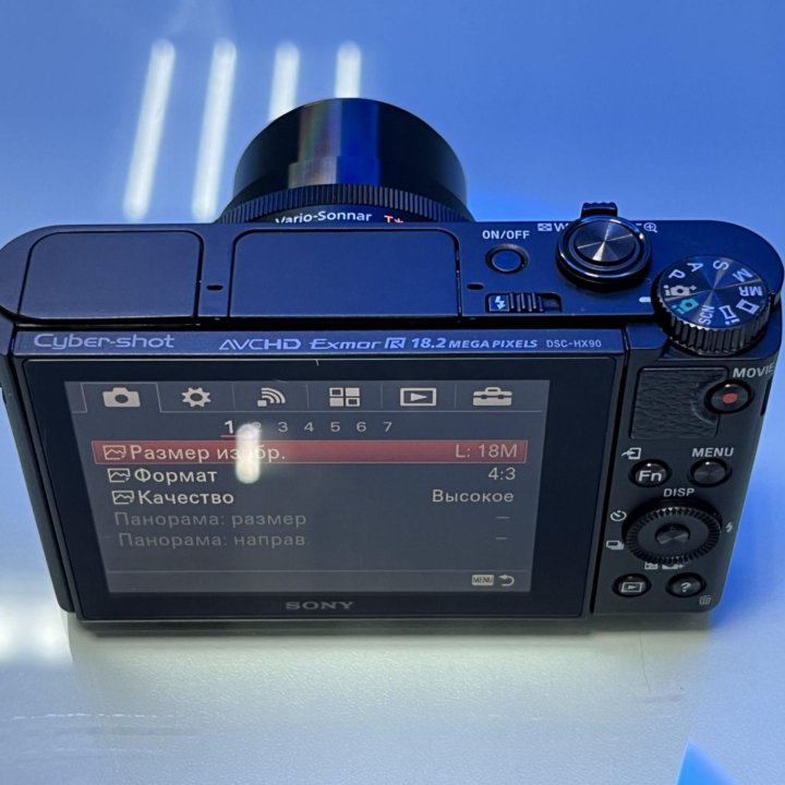 Компактный фотоаппарат Sony Cyber-shot HX90