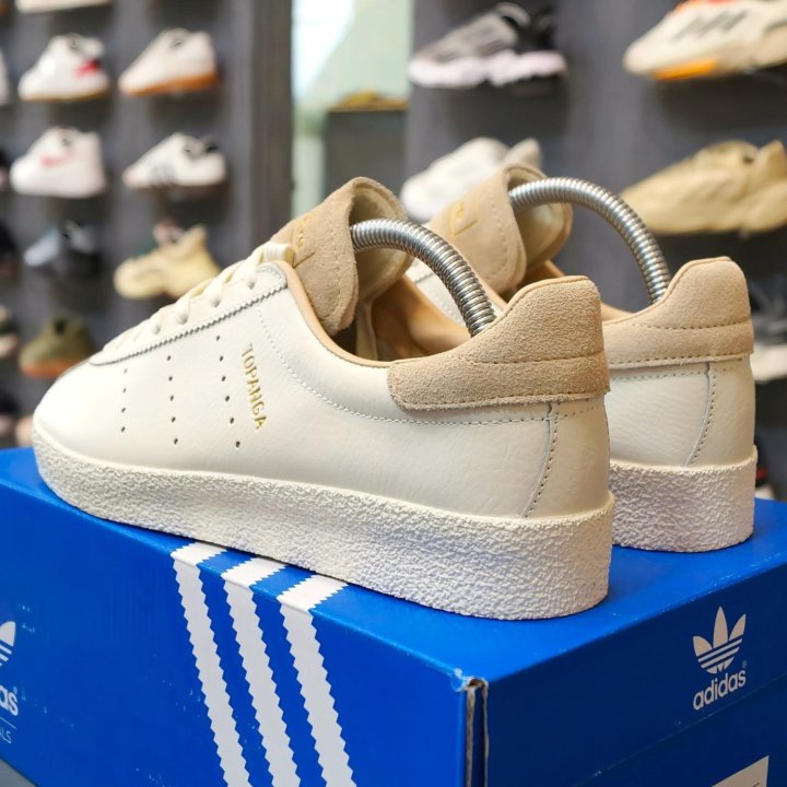 Кроссовки Adidas Topanga