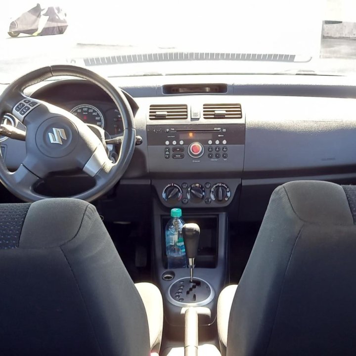 Suzuki Swift, 2010